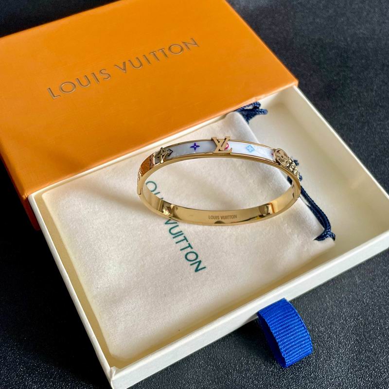 LV Bracelet 07yxh11